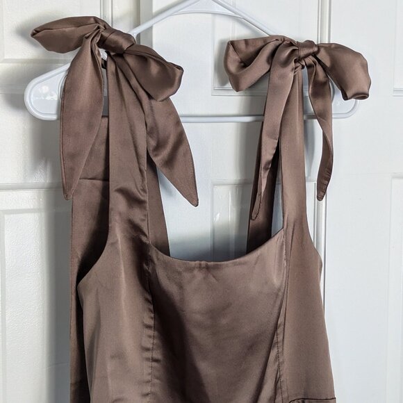 NWT Show Me Your Mumu Claire Midi Dress - Dune Luxe Satin / Mocha Mousse - Picture 6 of 8